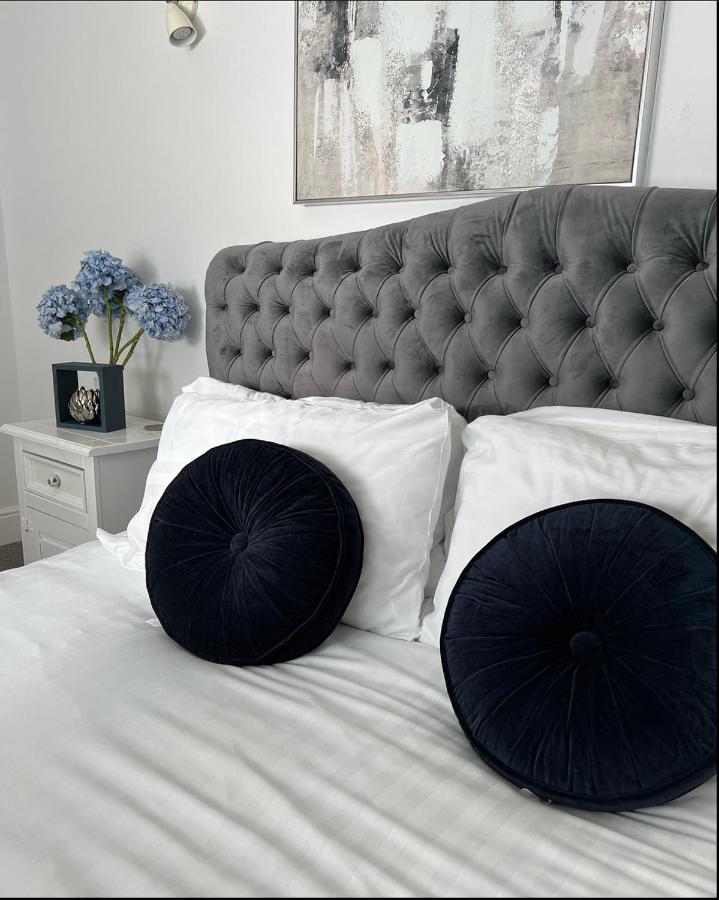 Modern 3 Bed, Heart Of Ashley Cross, 5 Mins To Sandbanks Poole Dış mekan fotoğraf