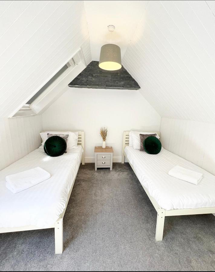 Modern 3 Bed, Heart Of Ashley Cross, 5 Mins To Sandbanks Poole Dış mekan fotoğraf